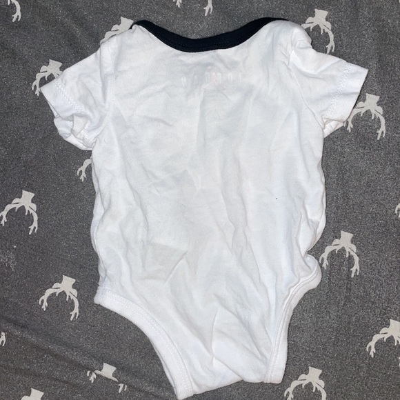 Air Jordan diaper shirt - Picture 2 of 3